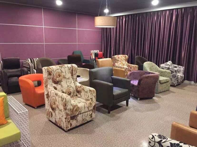 一偉網(wǎng)咖-騰方PVC石塑片材地板 一偉網(wǎng)咖-騰方PVC石塑片材地板