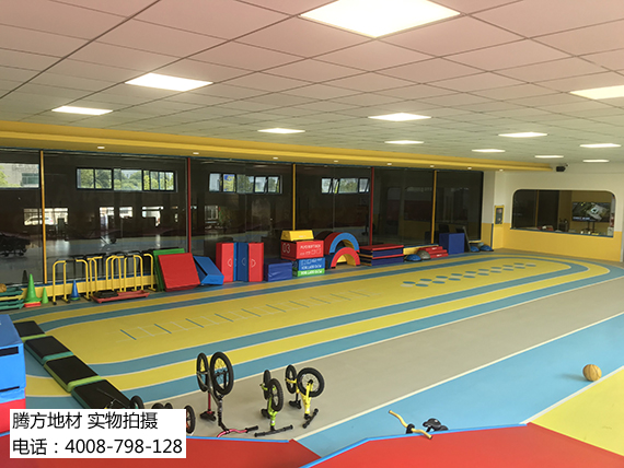 PVC運(yùn)動(dòng)地膠