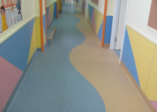 為什么越來越多的工程選擇使用PVC地板？