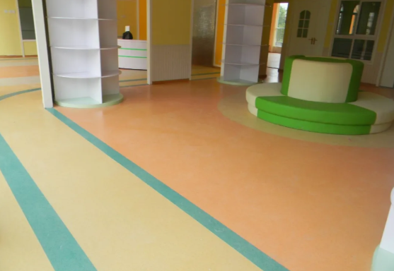 PVC塑膠地板在學(xué)校應(yīng)用中的優(yōu)勢！