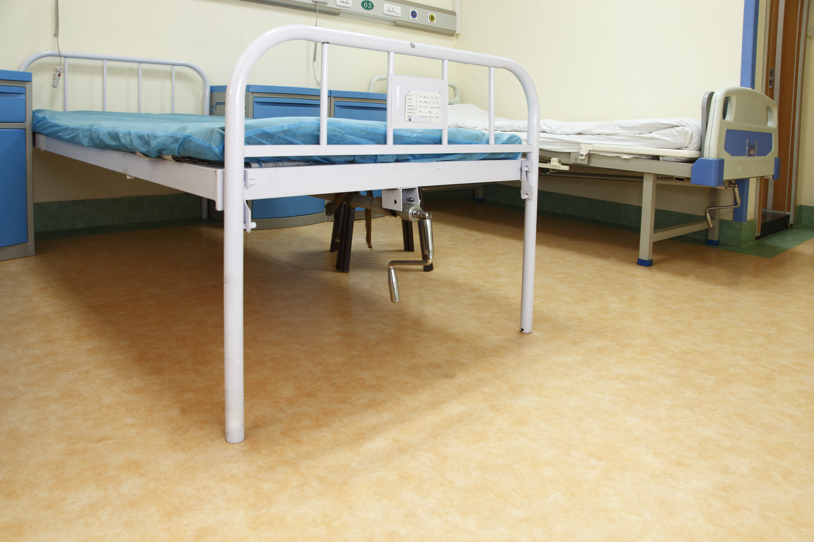 PVC塑膠地板保護(hù)維護(hù)有什么作用？【騰方PVC地板】