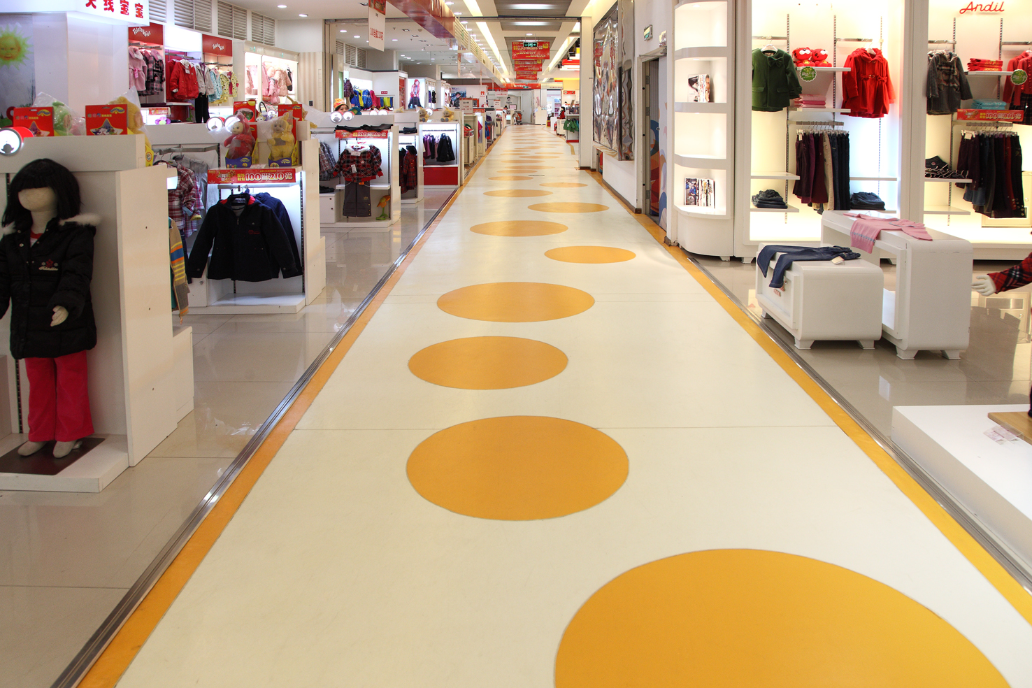 PVC地板鋪裝前需要做哪些準(zhǔn)備？【騰方PVC地板】