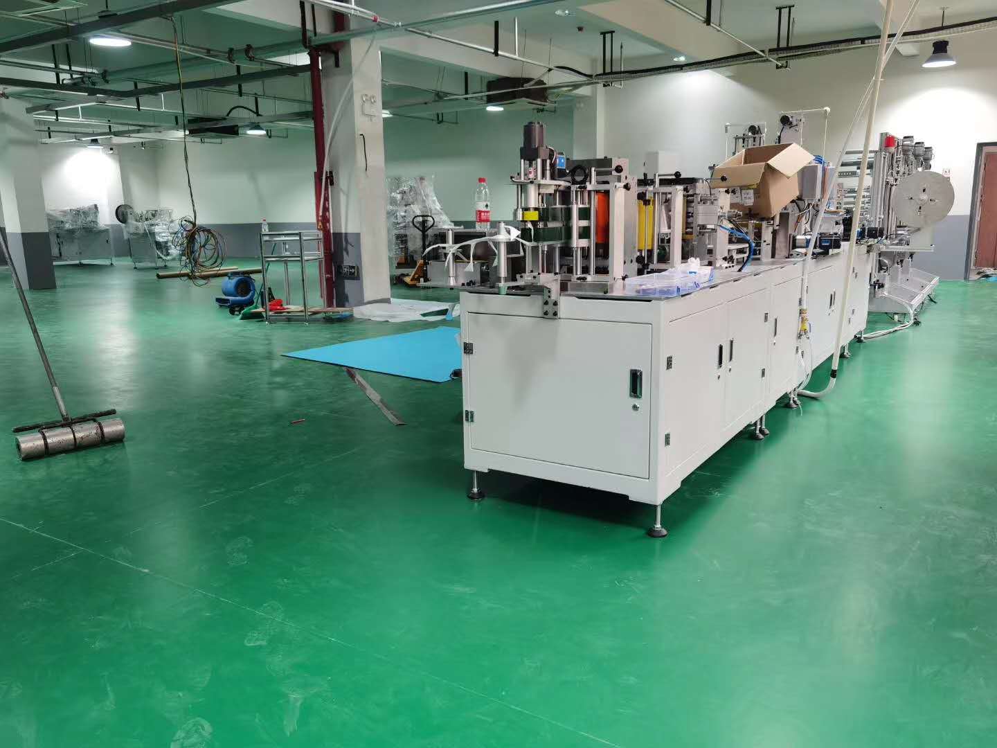 車(chē)間用的PVC塑膠地板可承受多大重量？【騰方PCV地板】