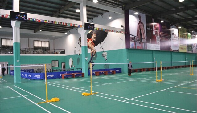 羽毛球地膠應(yīng)該怎么鋪？【騰方PVC地板】