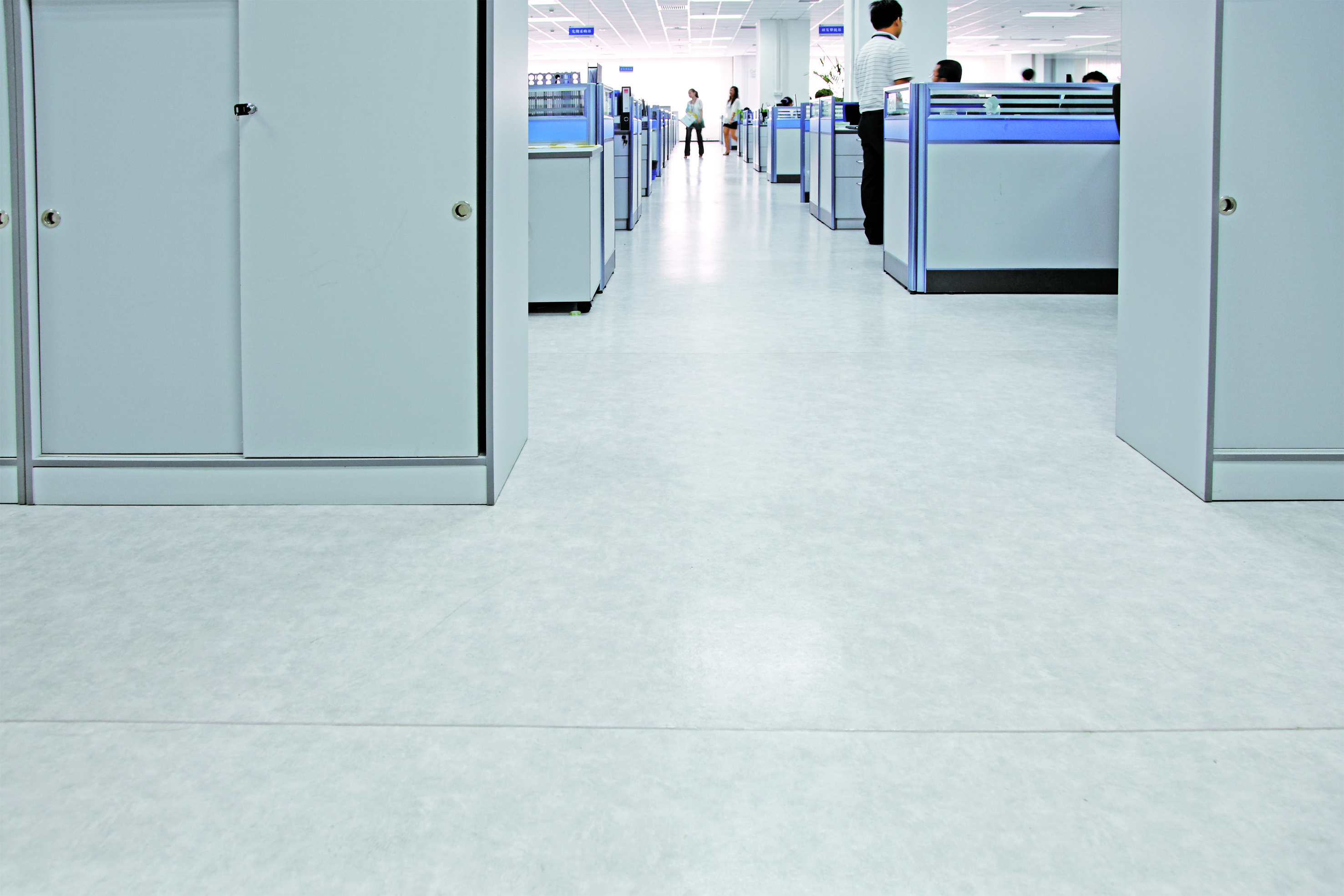 騰方塑膠PVC地板堅(jiān)持做自己不打價(jià)格戰(zhàn)【騰方PVC地板】