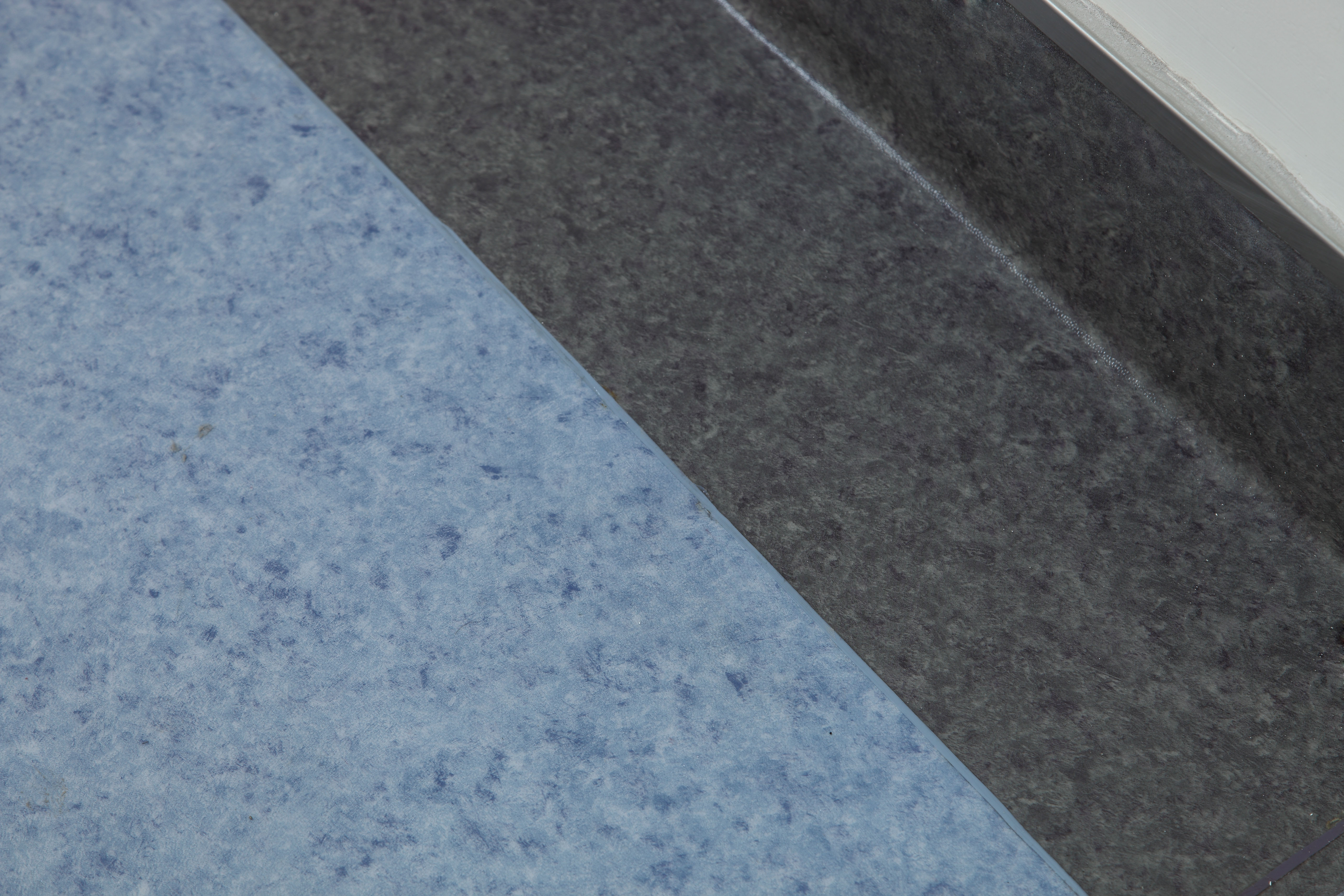 PVC地板出現(xiàn)劃痕該如何處理？【騰方PVC地板】